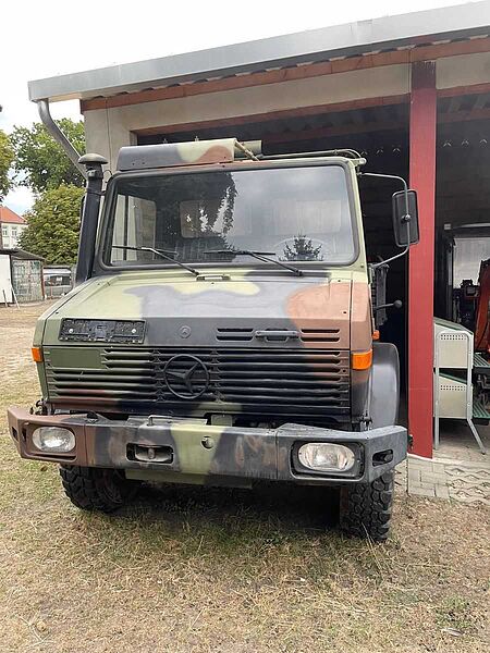 Mercedes-Benz Unimog 435