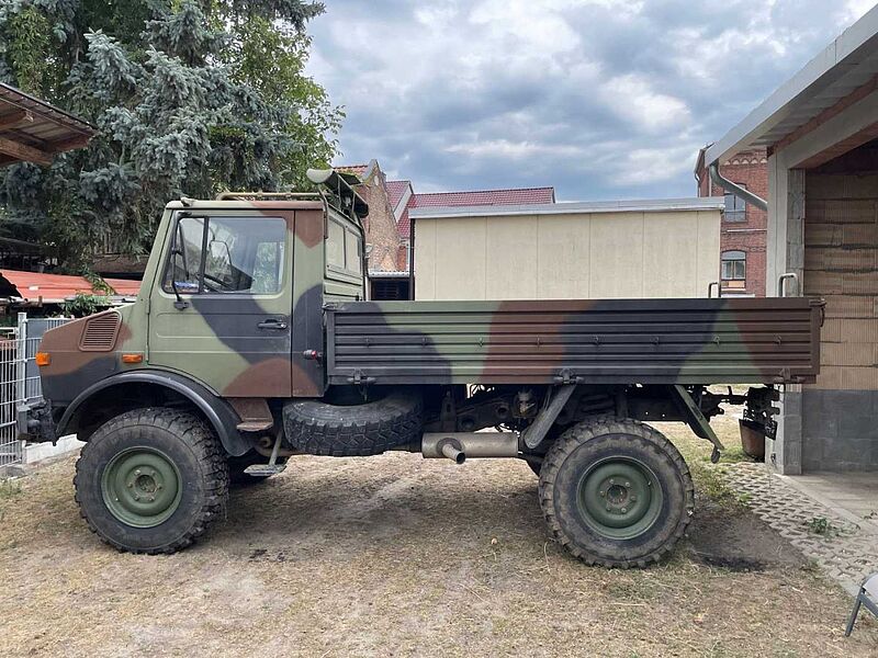 Mercedes-Benz Unimog 435