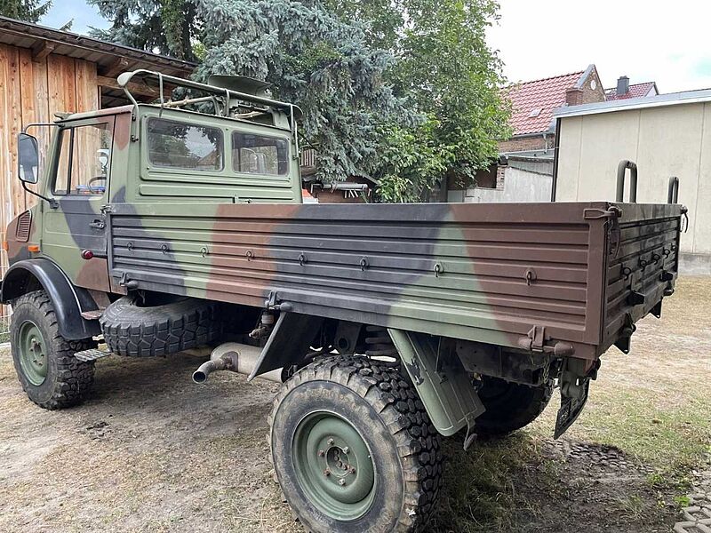 Mercedes-Benz Unimog 435